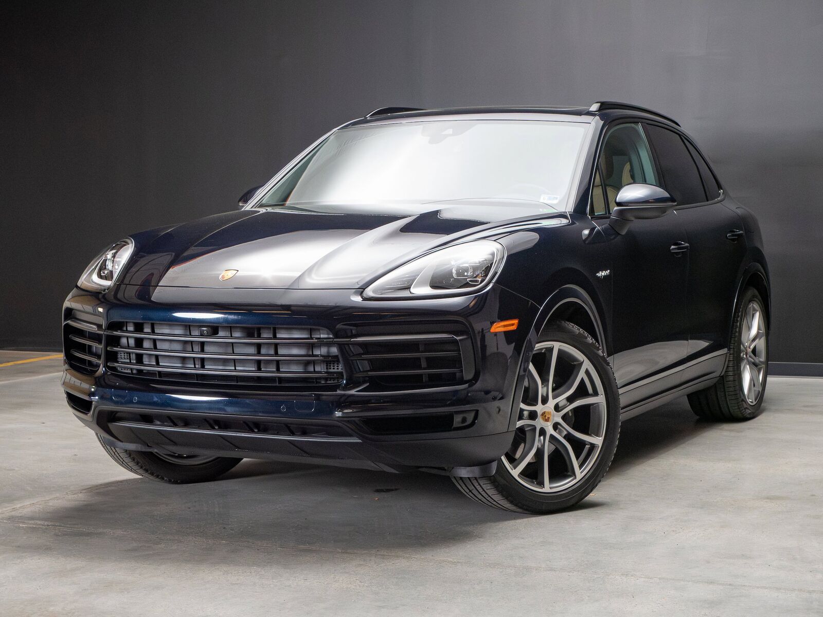 2023 PORSCHE Cayenne