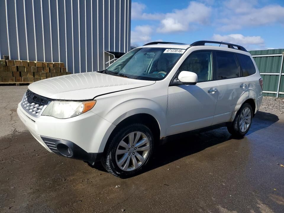 2013 SUBARU Forester