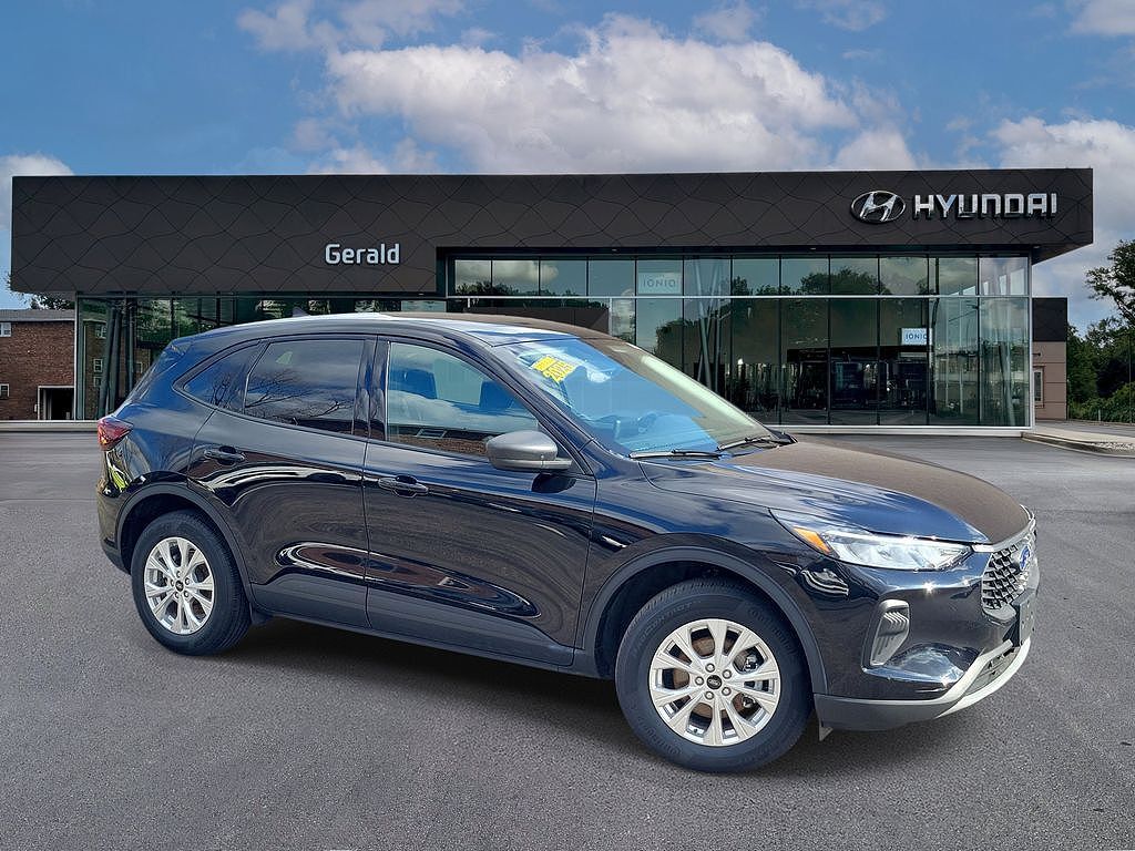 2025 FORD Escape