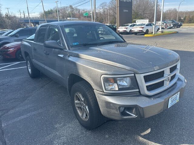 2010 DODGE Dakota