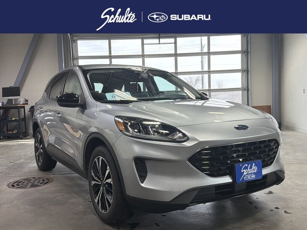 2021 FORD Escape
