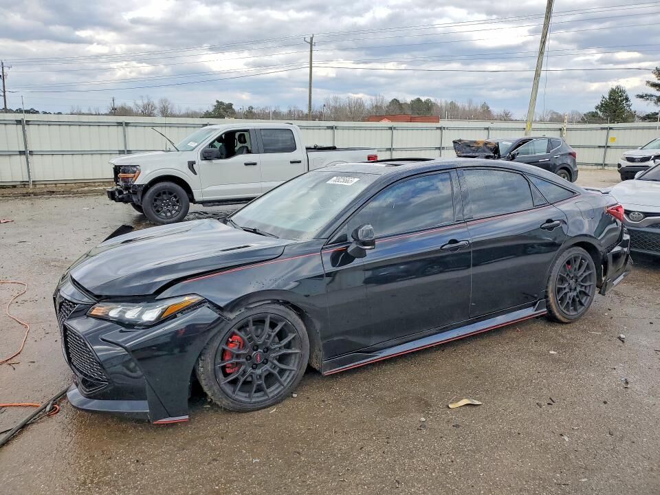 2020 TOYOTA Avalon