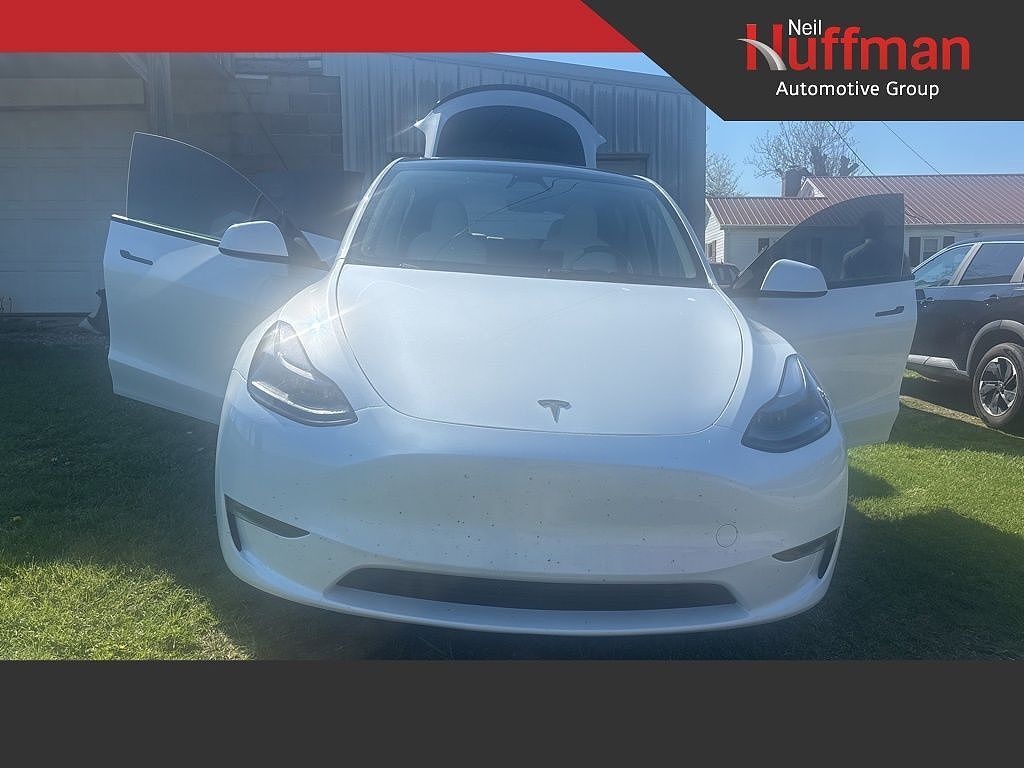 2023 TESLA Model Y