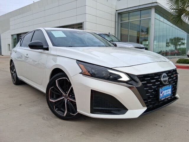 2024 NISSAN Altima