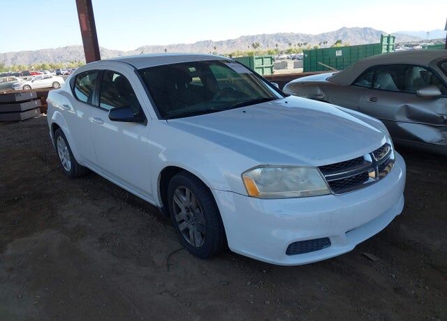 2014 DODGE Avenger
