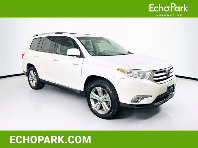 2013 TOYOTA Highlander