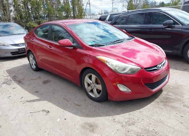 2012 HYUNDAI Elantra