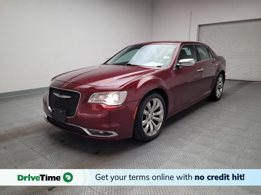 2019 CHRYSLER 300