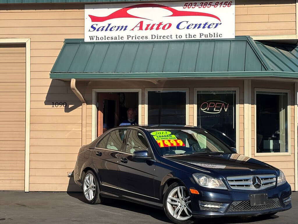 2013 MERCEDES-BENZ C-Class