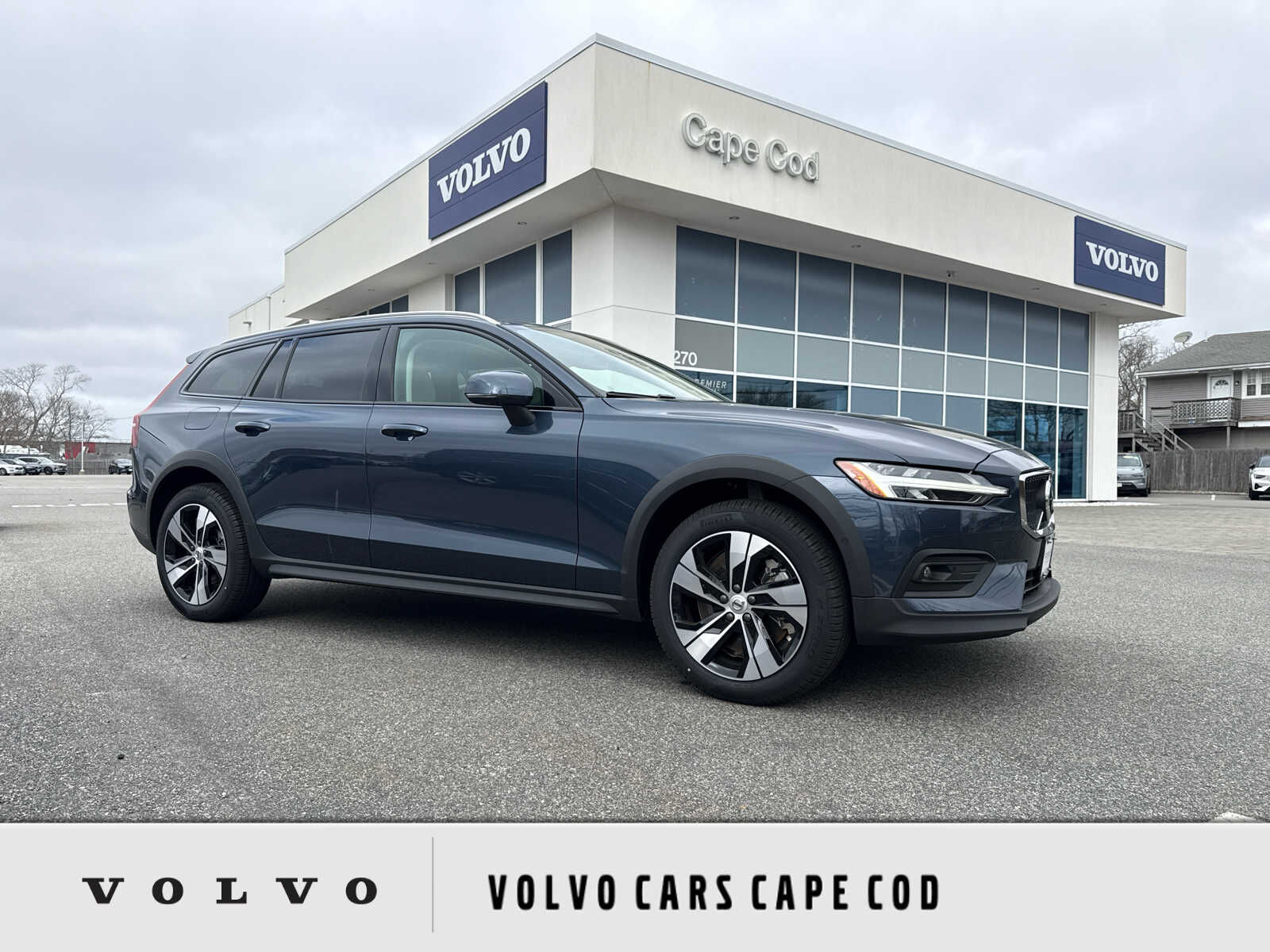 2026 VOLVO V60CC