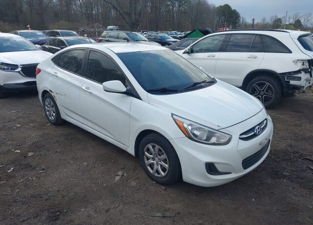 2015 HYUNDAI Accent