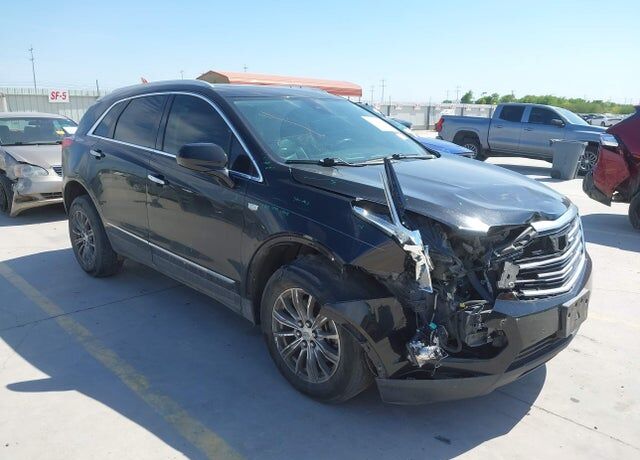 2017 CADILLAC XT5