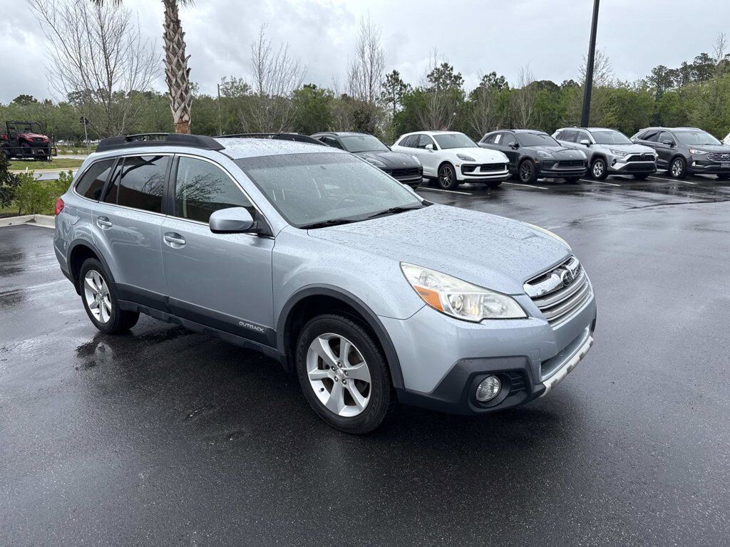 2013 SUBARU Outback