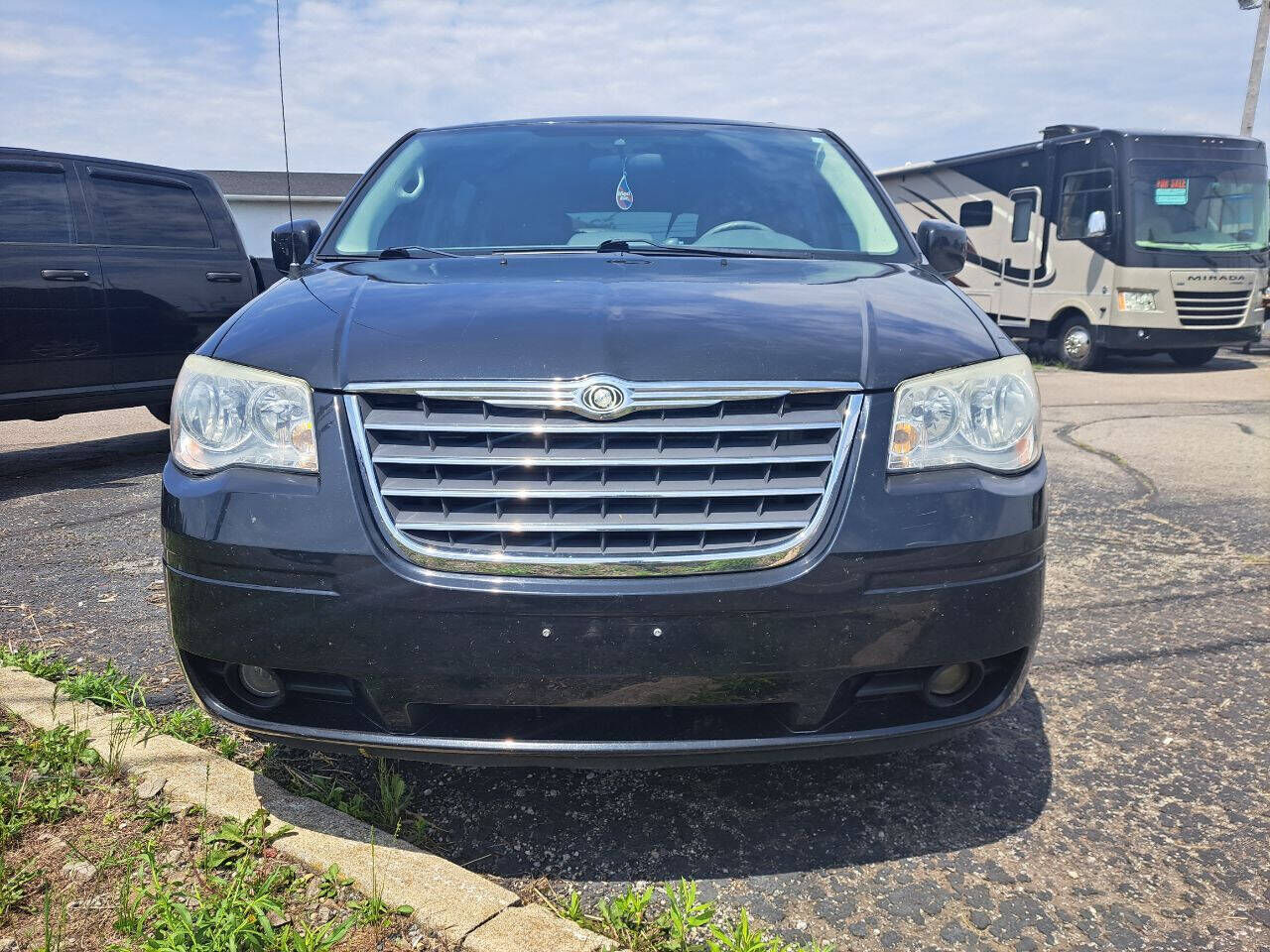 2008 CHRYSLER Town and Country