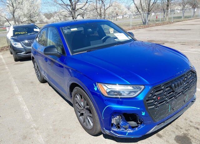 2022 AUDI SQ5