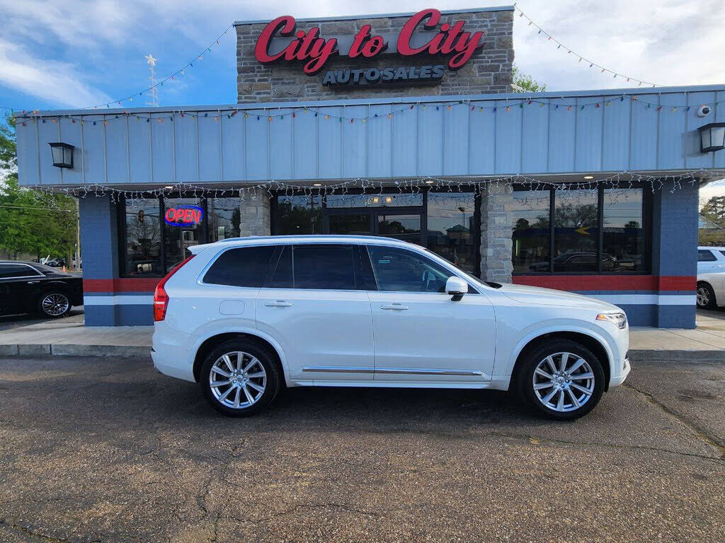 2016 VOLVO XC90