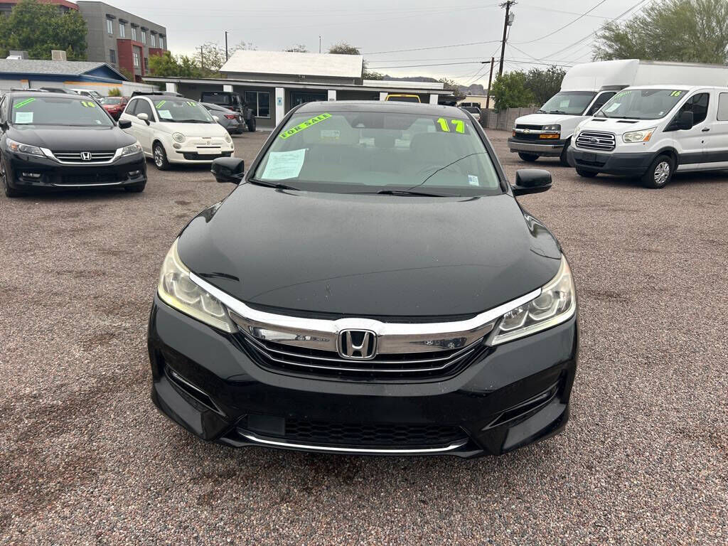 2017 HONDA Accord