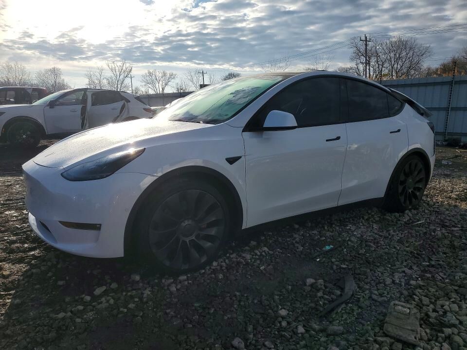 2022 TESLA Model Y
