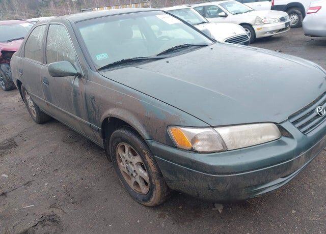 1999 TOYOTA Camry