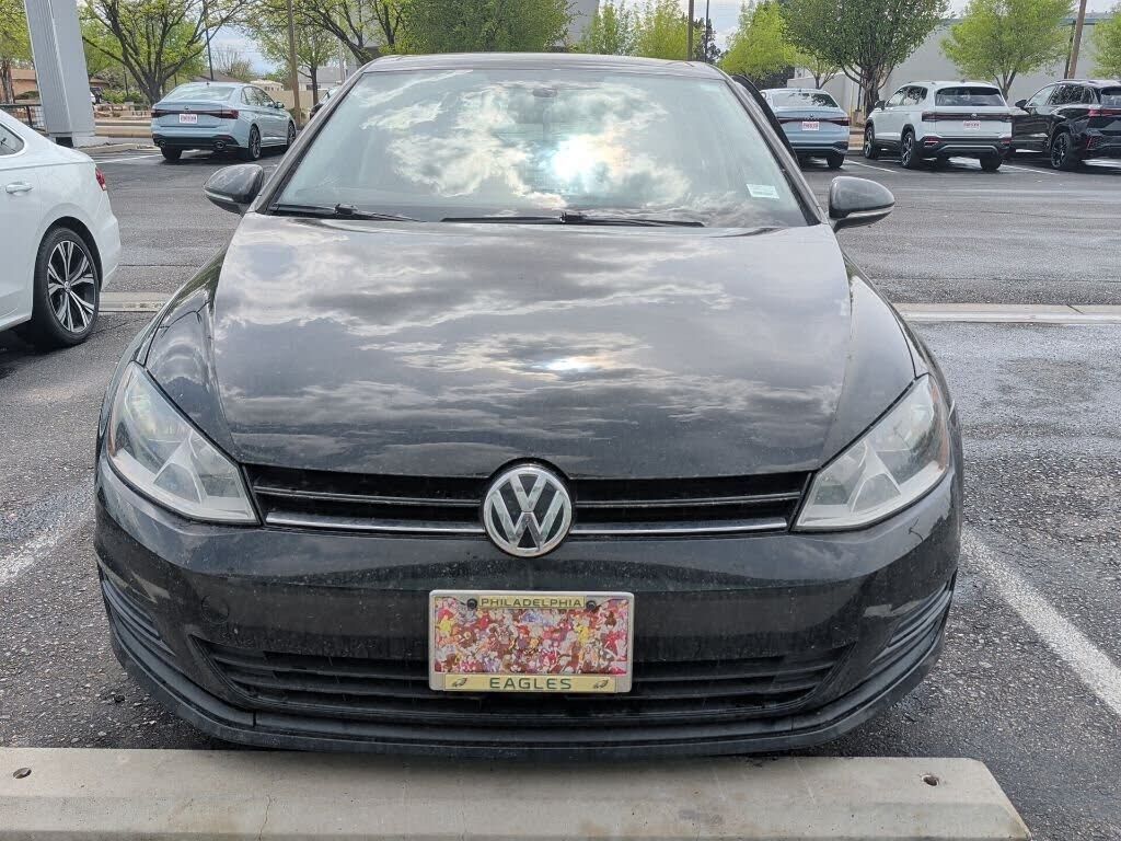 2017 VOLKSWAGEN Golf