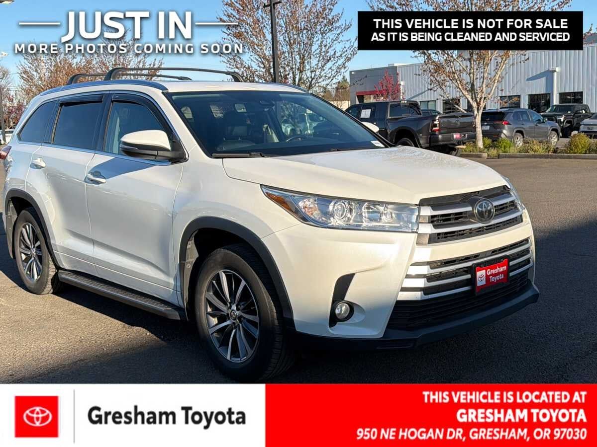 2018 TOYOTA Highlander
