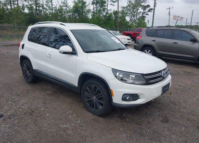 2013 VOLKSWAGEN Tiguan