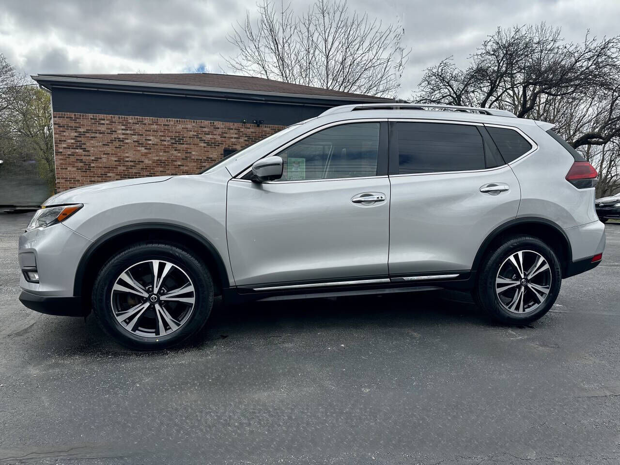 2018 NISSAN Rogue