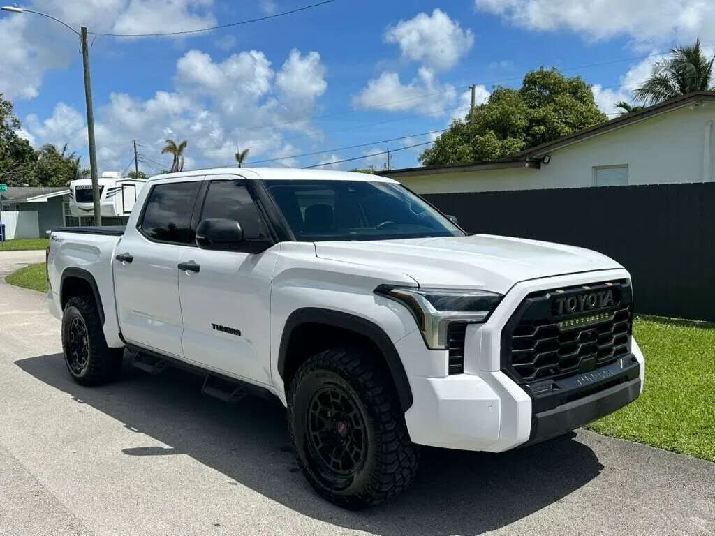 2022 TOYOTA Tundra