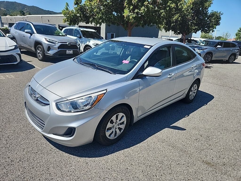 2015 HYUNDAI Accent