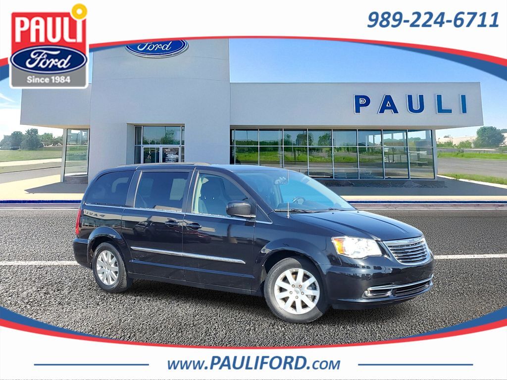 2013 CHRYSLER Town and Country
