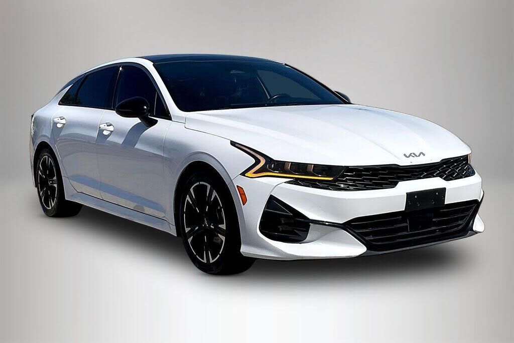 2022 KIA K5