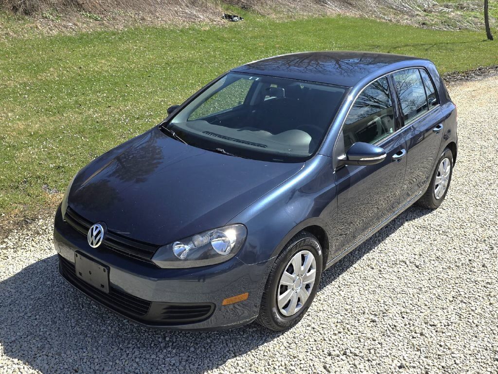 2013 VOLKSWAGEN Golf