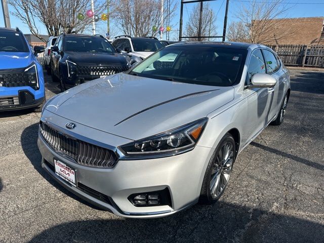 2018 KIA Cadenza