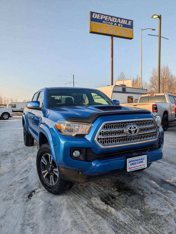 2017 TOYOTA Tacoma