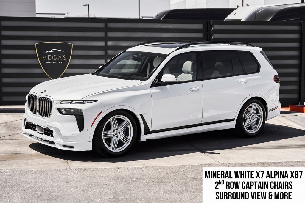2023 BMW X7
