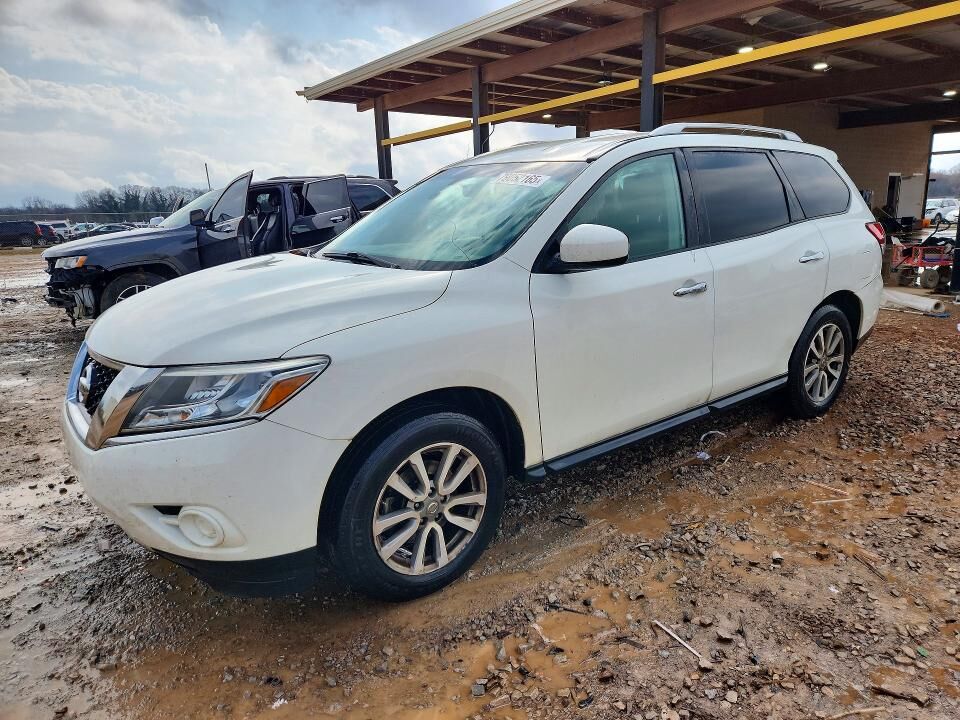 2016 NISSAN Pathfinder