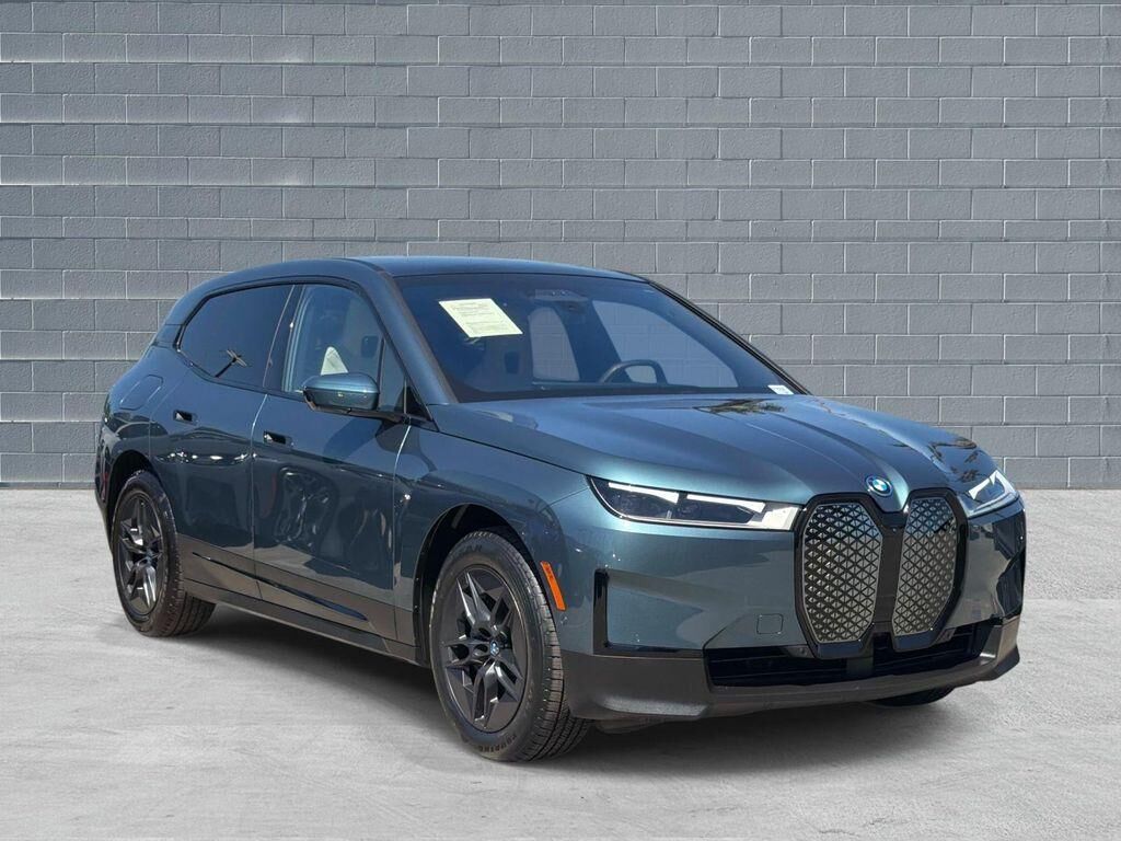 2025 BMW ix
