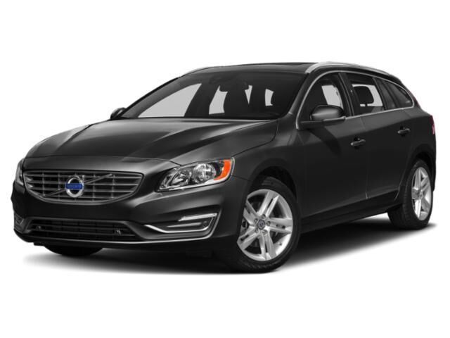 2015 VOLVO V60