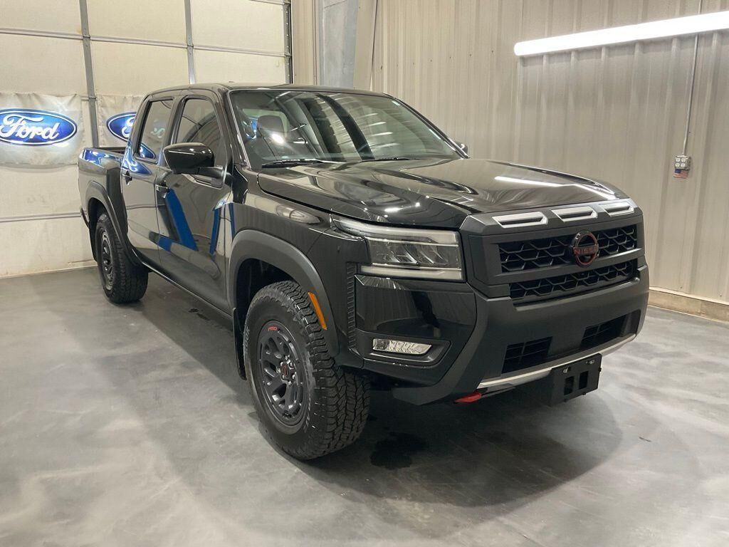 2025 NISSAN Frontier
