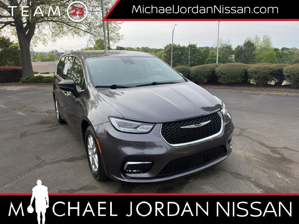 2023 CHRYSLER Pacifica