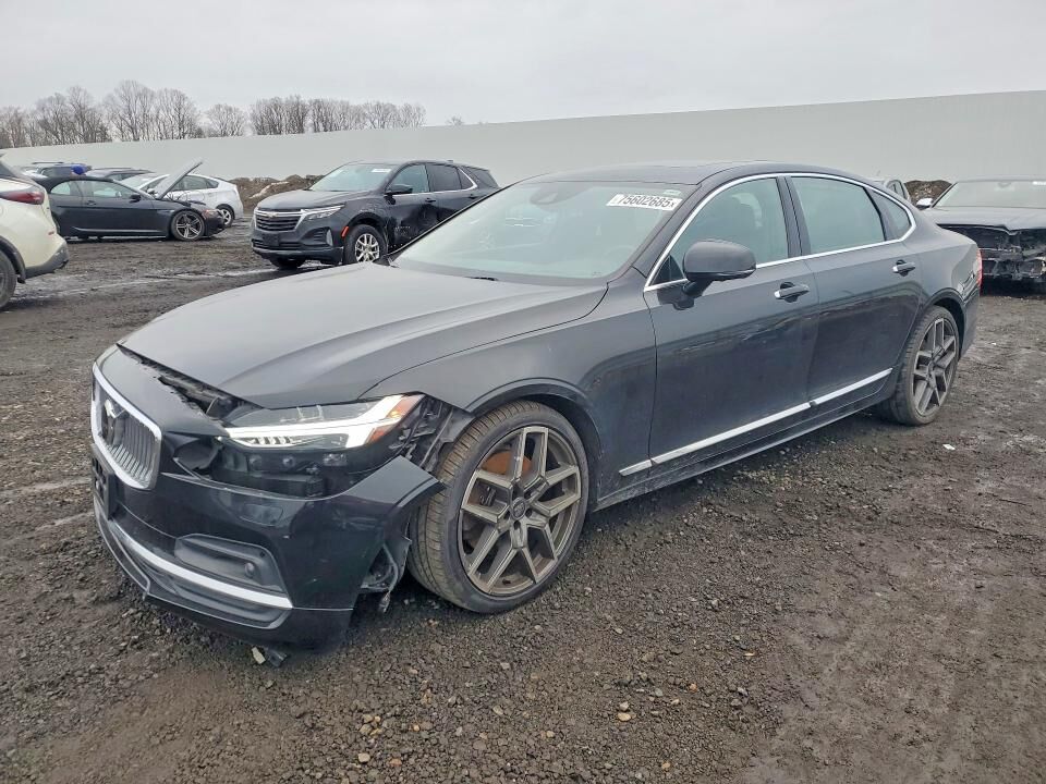 2021 VOLVO S90