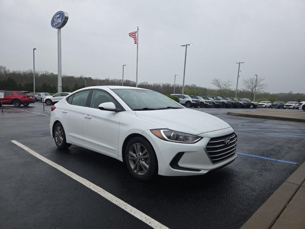 2018 HYUNDAI Elantra