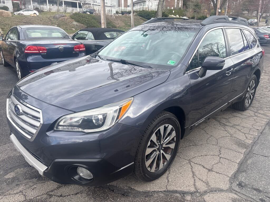 2015 SUBARU Outback
