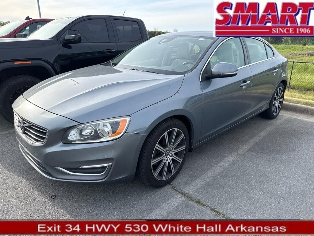 2017 VOLVO S60