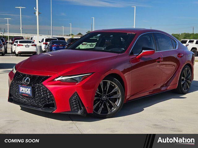 2022 LEXUS IS