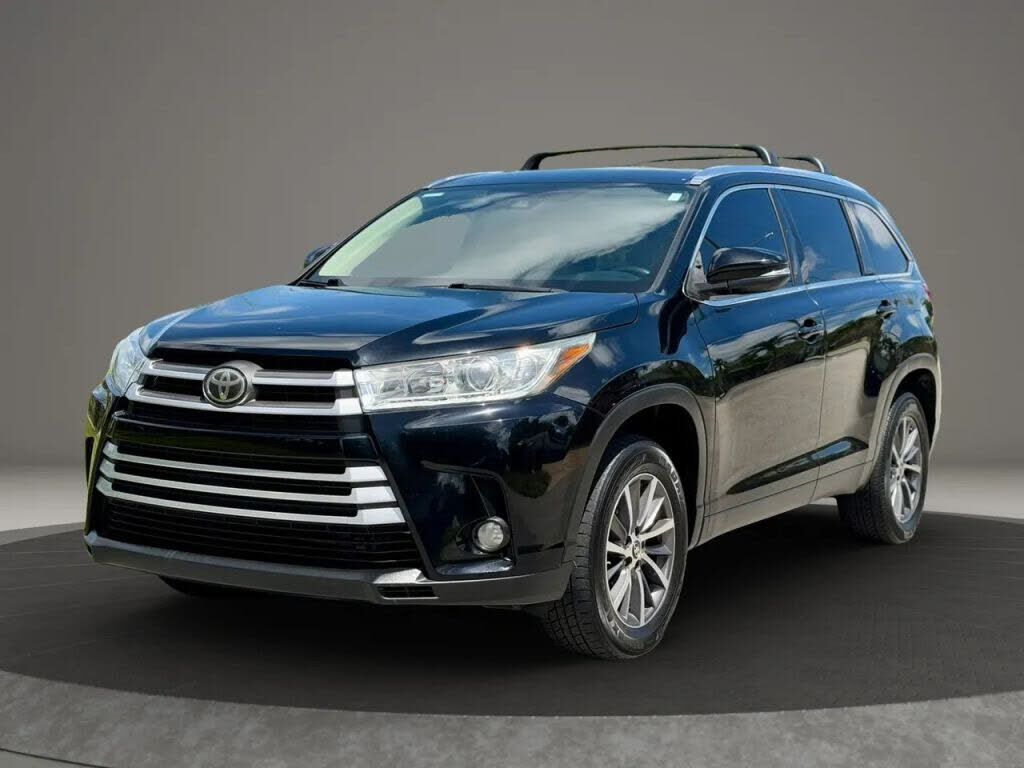 2019 TOYOTA Highlander
