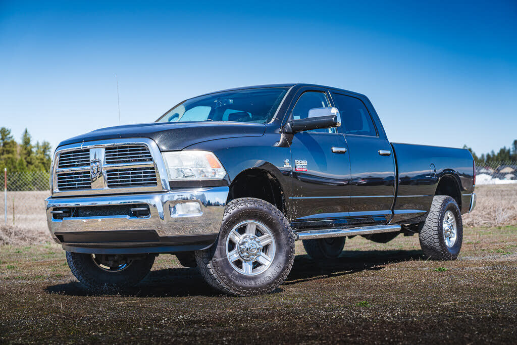 2011 DODGE Ram