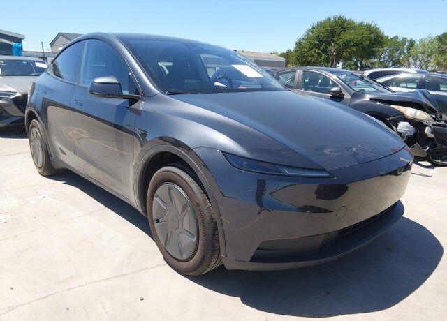 2026 TESLA Model Y