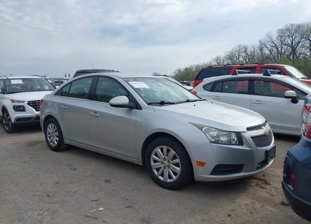 2011 CHEVROLET Cruze