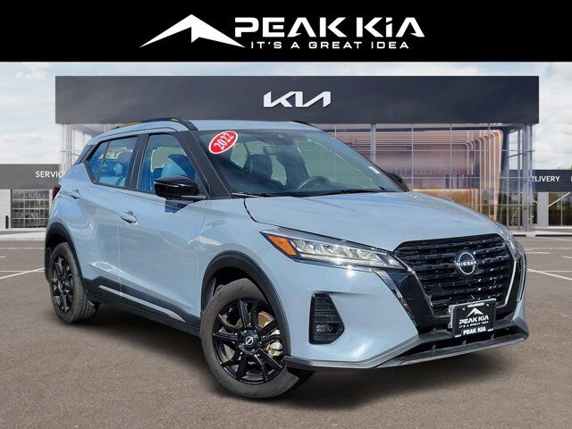 2022 NISSAN Kicks